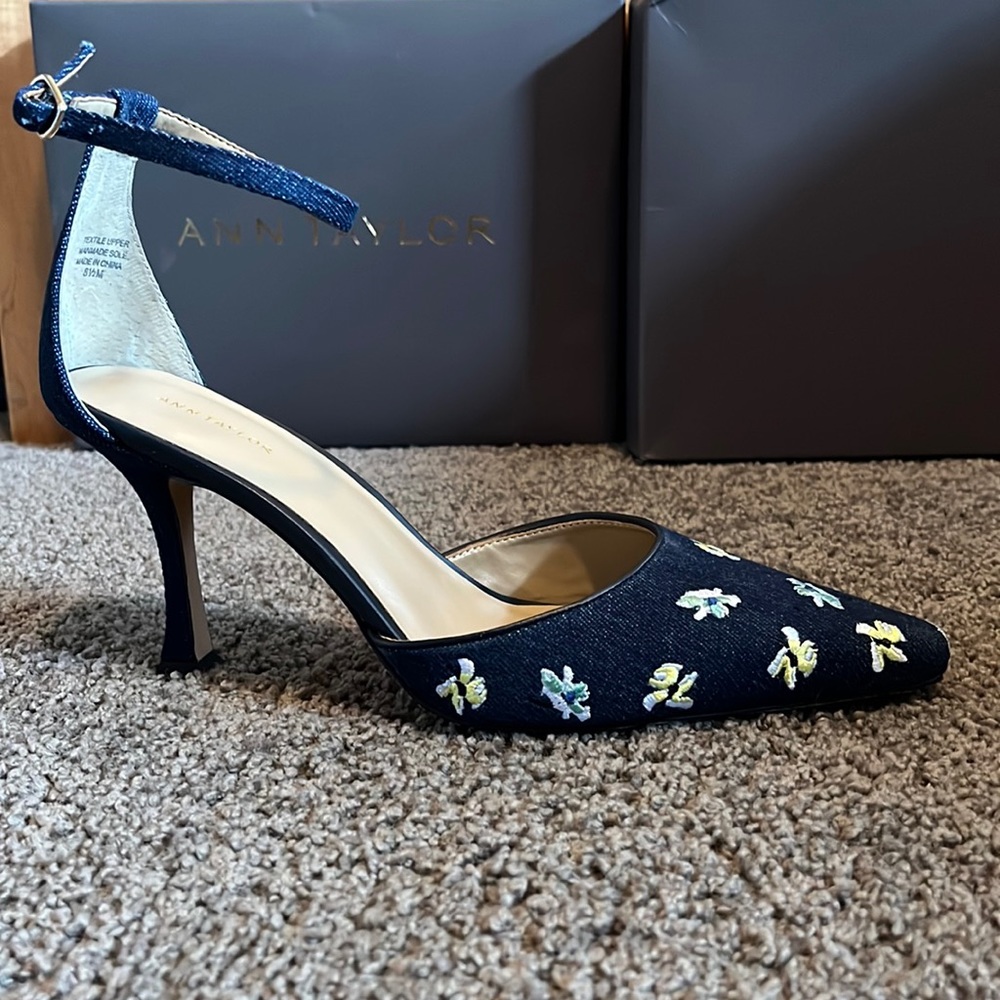 NIB Denim Embroidered Ankle Strap Pump